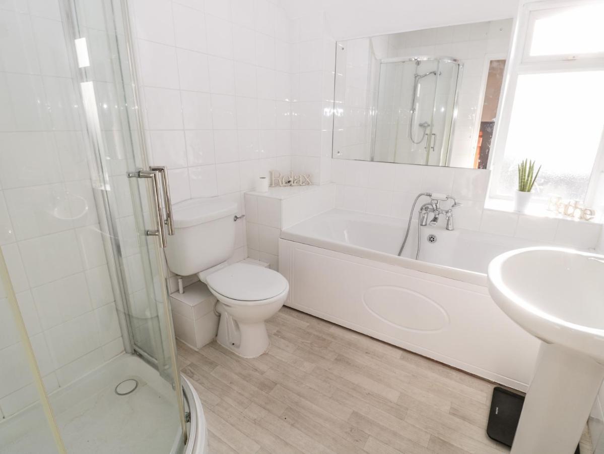 Tynemouth Village Penthouse นอร์ทชีลด์ส ภายนอก รูปภาพ